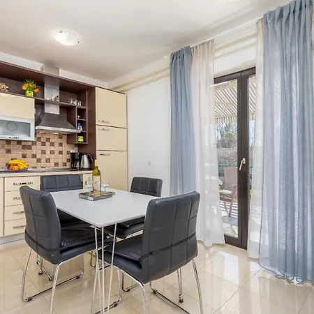 Dany Apartment Fazana Exterior photo